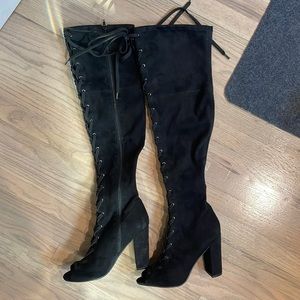 Knee-high Peep Toe Boots